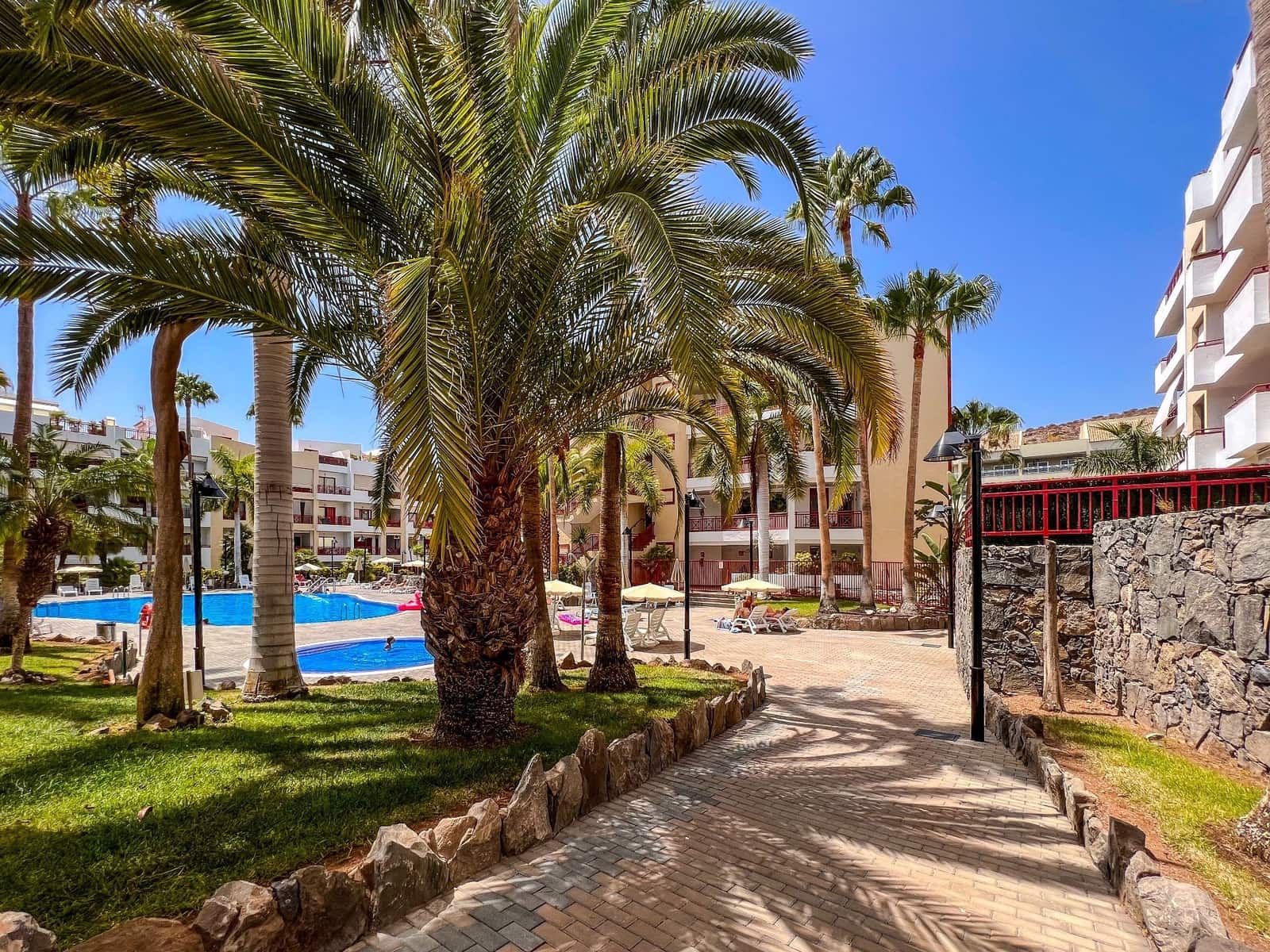 2 slaapkamer Appartement te koop in Palm-Mar met zwembad garage - € 459.000 (Ref: 9308223)