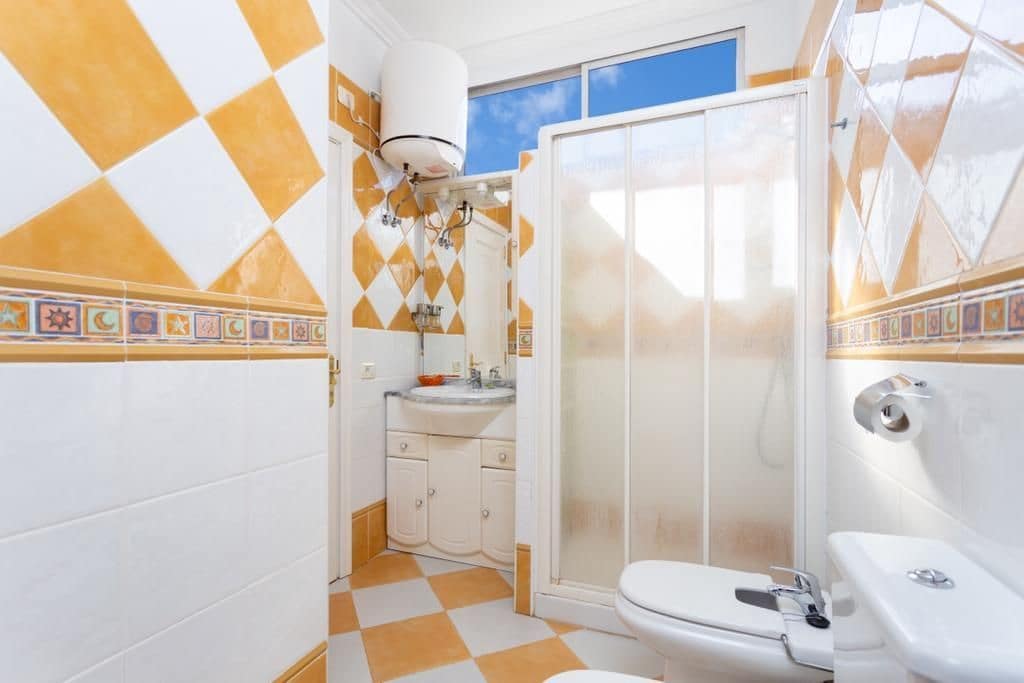 4 makuuhuone Huoneisto myytävänä paikassa Los Cristianos - 740 000 € (Ref: 9317223)