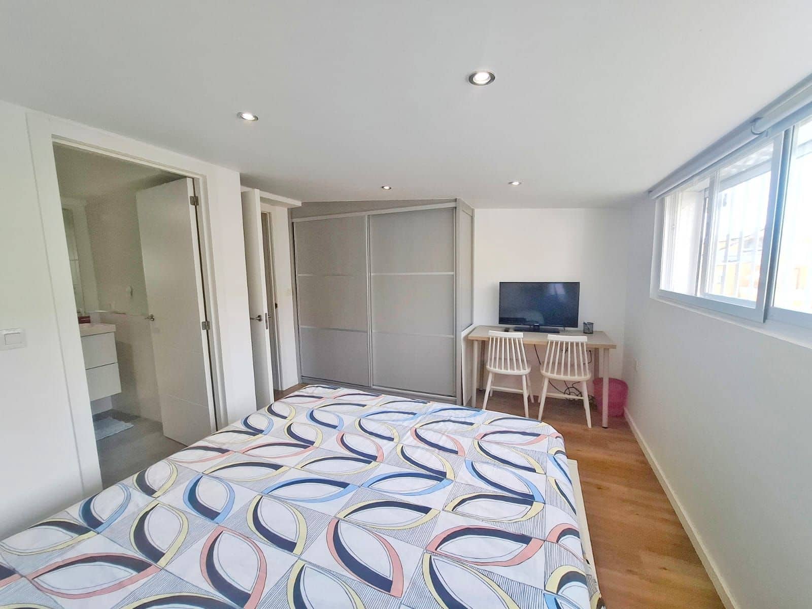 3 soverom Kjedet enebolig til salgs i Playa de las Americas med svømmebasseng garasje - € 650 000 (Ref: 9322459)