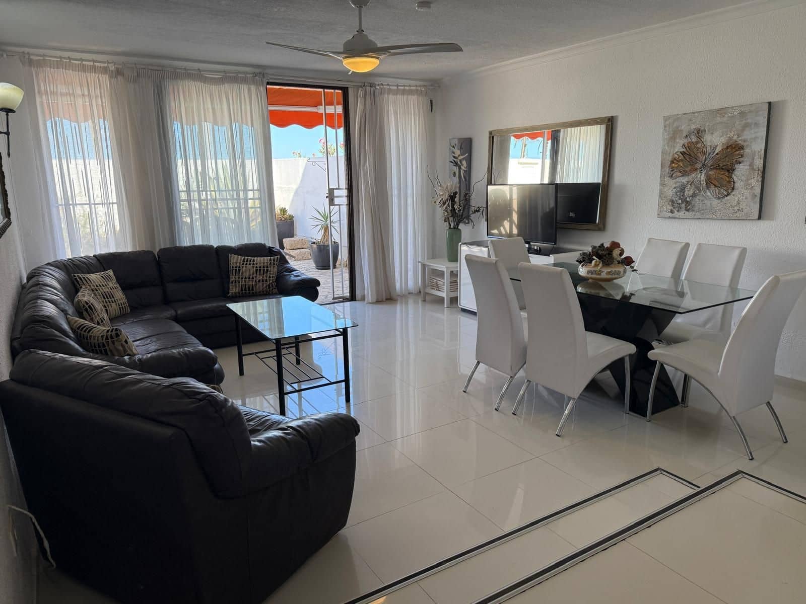 3 chambre Villa/Maison à vendre à Playa de las Americas avec piscine - 935 000 € (Ref: 9324229)