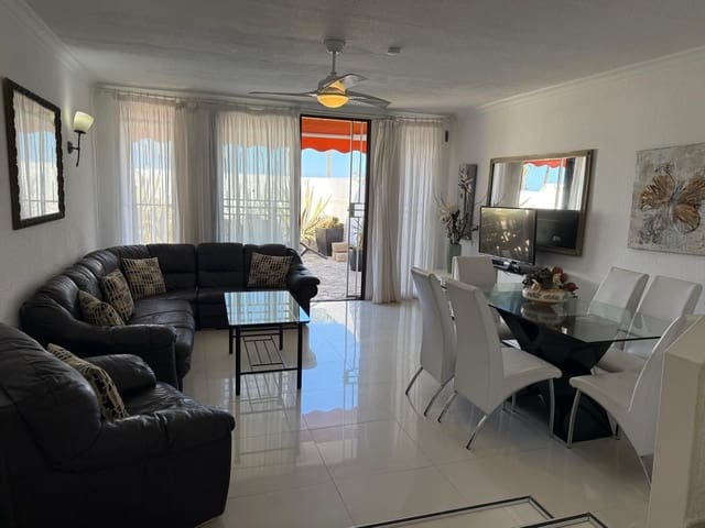 3 Zimmer Villa zu verkaufen in Playa de las Americas, Arona mit Pool - 935.000 € (Ref: 9324229)