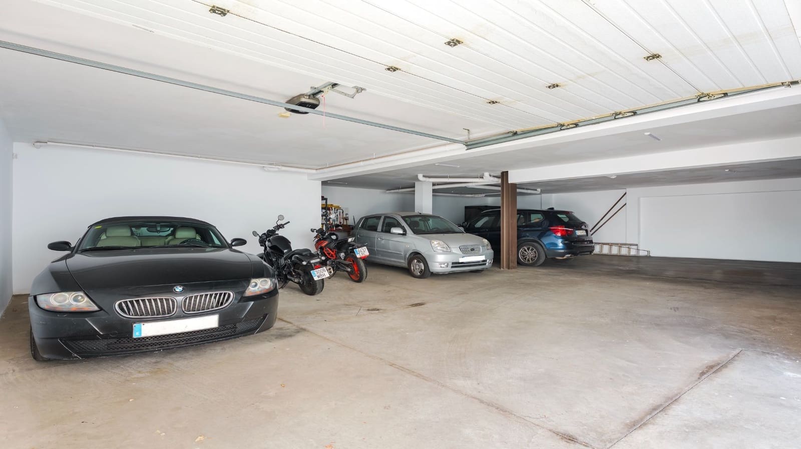 4 sovrum Villa till salu i El Madronal med pool garage - 2 730 000 € (Ref: 9325931)