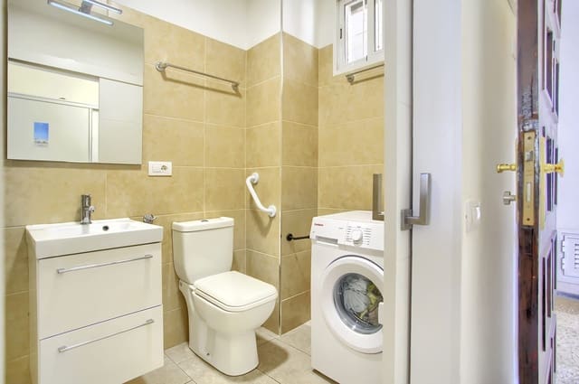 Appartement à vendre à Playa de las Américas, Adeje avec piscine - 275 000 € (Ref: 9325933)