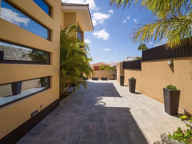 6 sovrum Villa till salu i Acoran, Santa Cruz de Tenerife med pool garage - 1 599 000 € (Ref: 9340679)