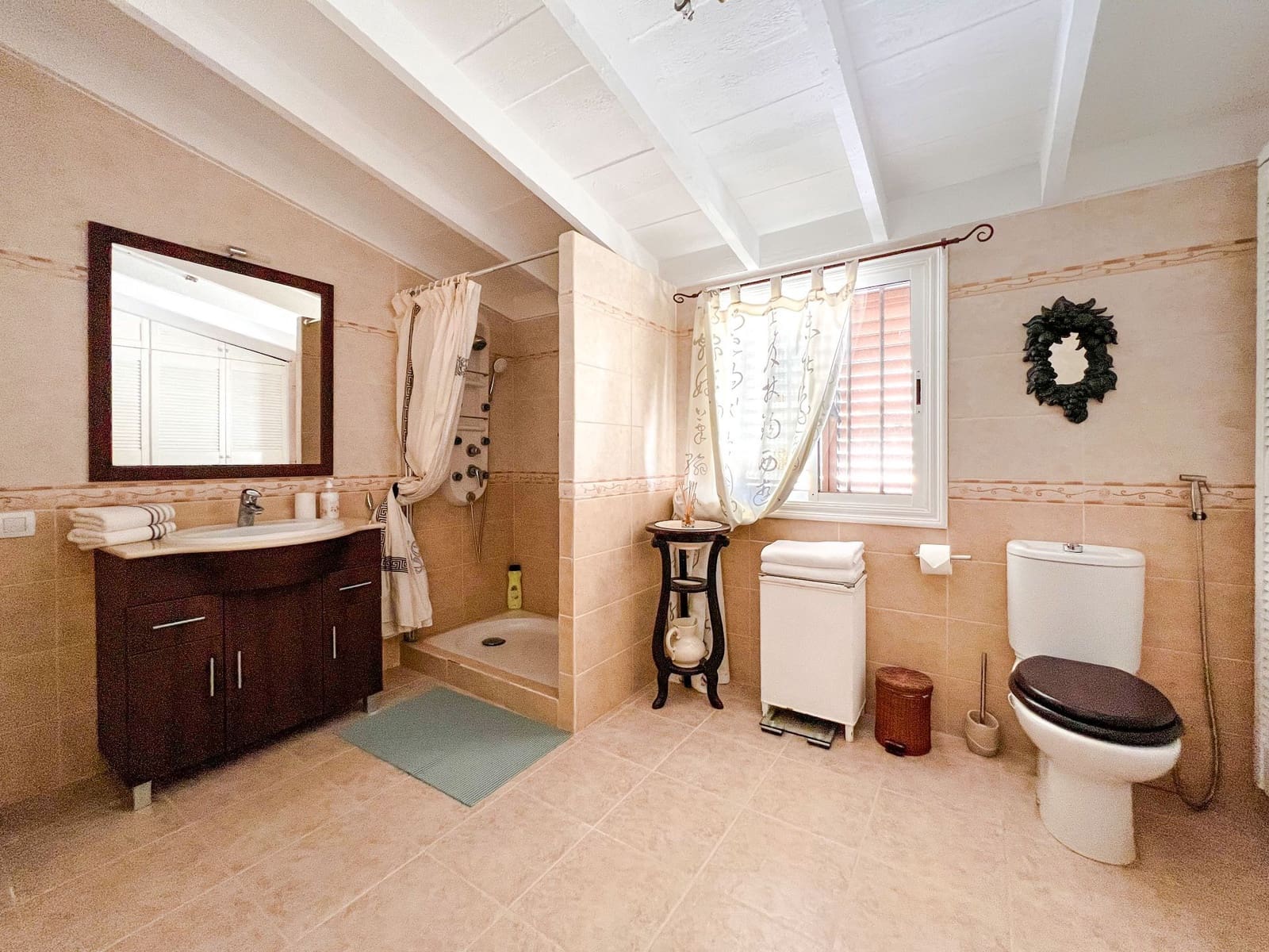 5 bedroom Finca/Country House for sale in Arico with pool garage - € 1,500,000 (Ref: 9355511)