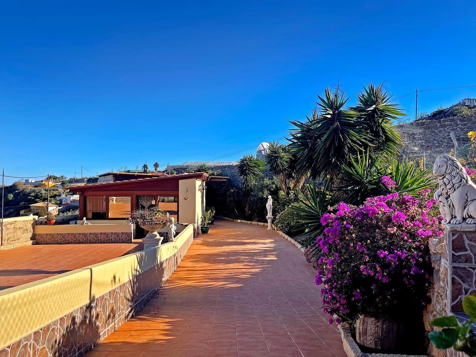 5 bedroom Finca/Country House for sale in Arico with pool garage - € 1,500,000 (Ref: 9355511)