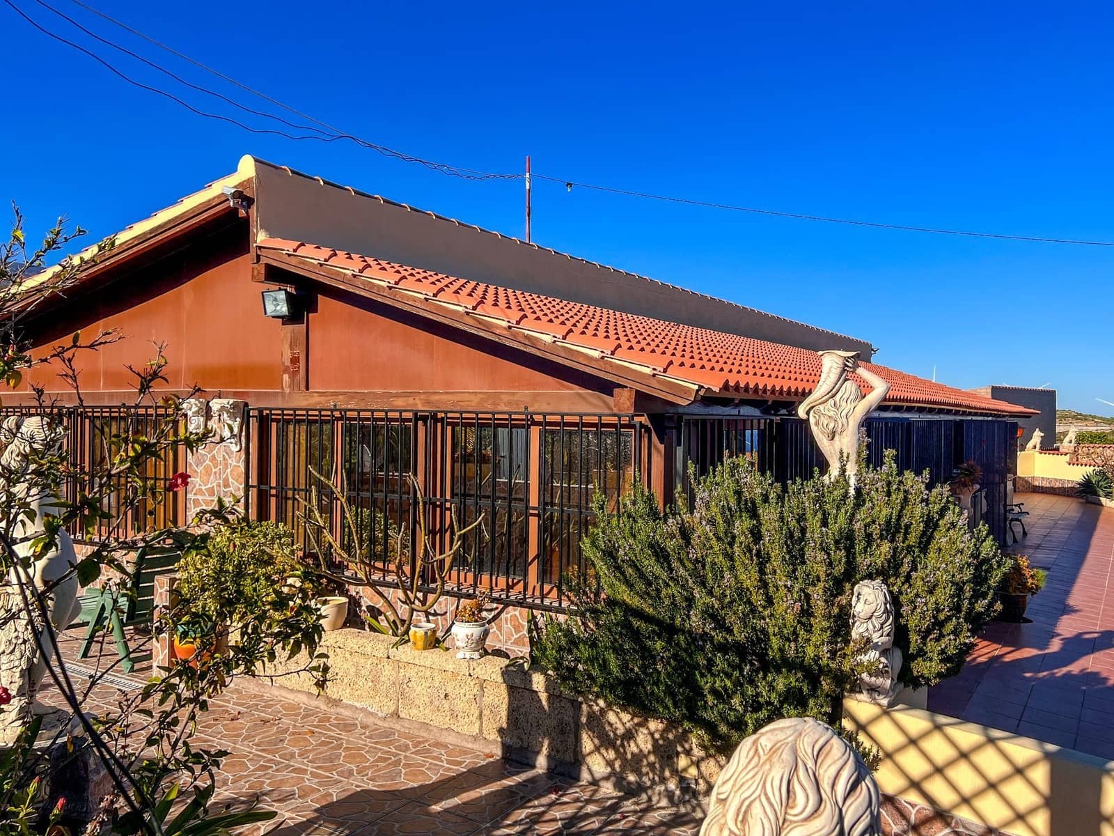 5 bedroom Finca/Country House for sale in Arico with pool garage - € 1,500,000 (Ref: 9355511)