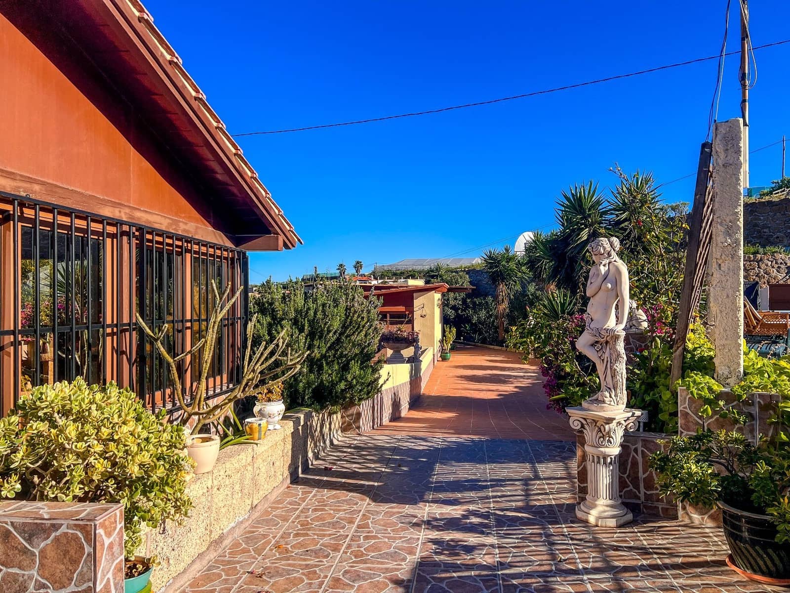 5 bedroom Finca/Country House for sale in Arico with pool garage - € 1,500,000 (Ref: 9355511)