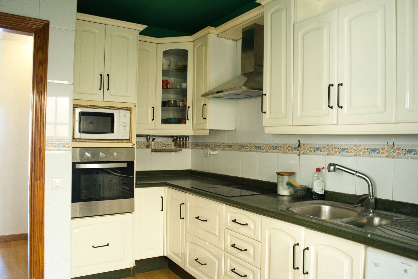 4 sypialnia Willa na sprzedaż w Santa Cruz de Tenerife z garażem - 372 000 € (Ref: 9371729)