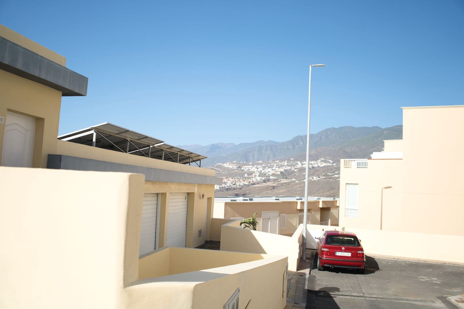 4 sypialnia Willa na sprzedaż w Santa Cruz de Tenerife z garażem - 372 000 € (Ref: 9371729)