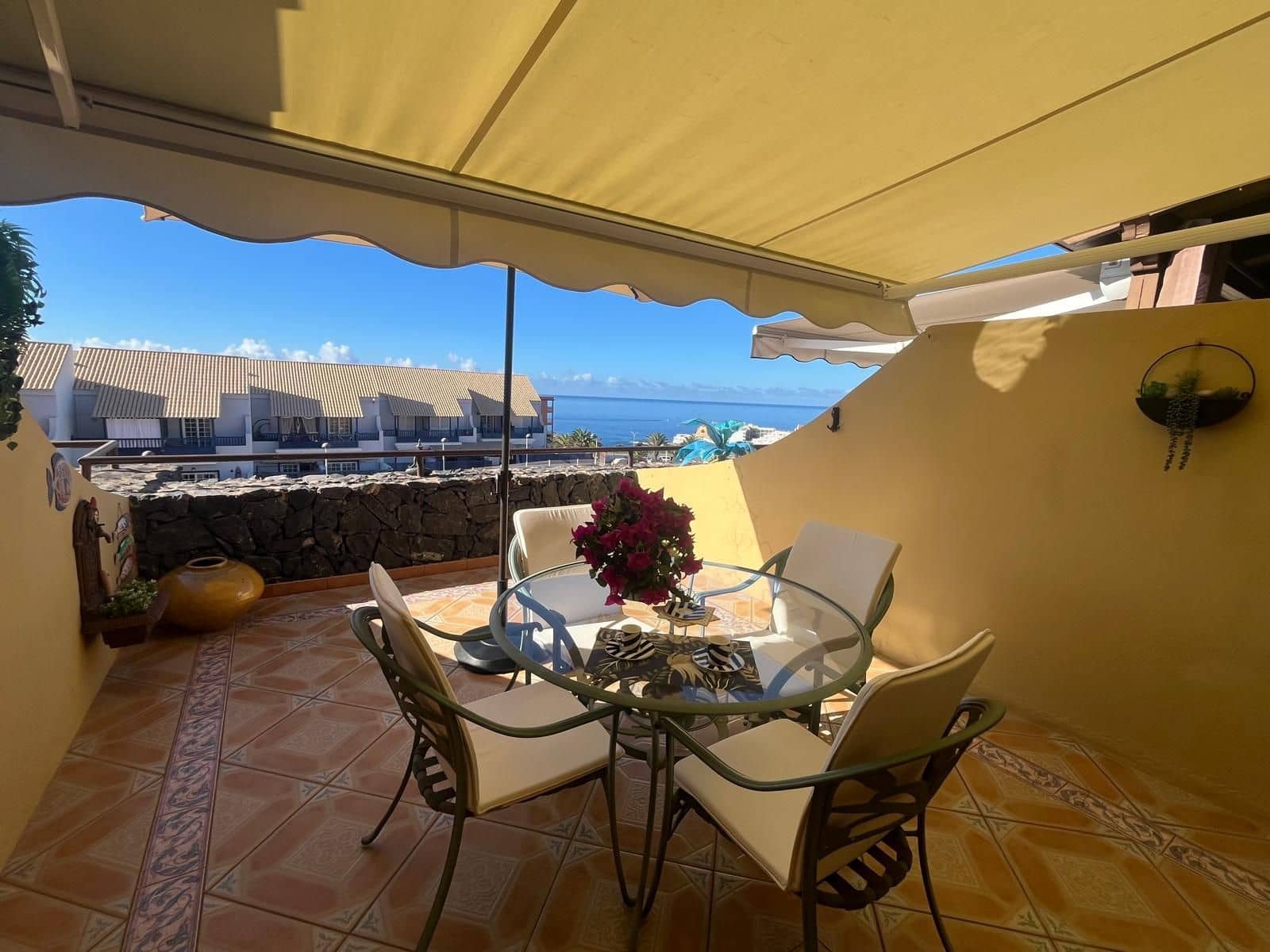 2 camera da letto Villetta Bifamiliare in vendita in Costa Adeje con piscina garage - 455.000 € (Rif: 9371730)