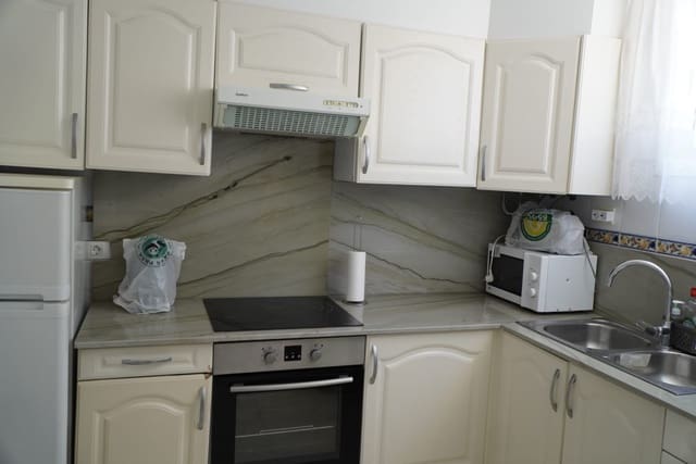 3 chambre Villa/Maison à vendre à Playa del Duque, Adeje avec piscine garage - 420 000 € (Ref: 9378722)