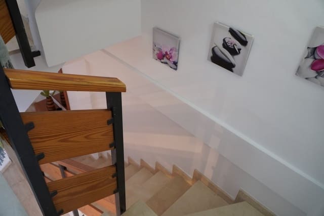 3 chambre Villa/Maison à vendre à Playa del Duque, Adeje avec piscine garage - 420 000 € (Ref: 9378722)