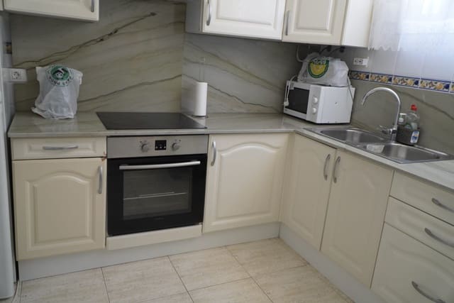 3 chambre Villa/Maison à vendre à Playa del Duque, Adeje avec piscine garage - 420 000 € (Ref: 9378722)