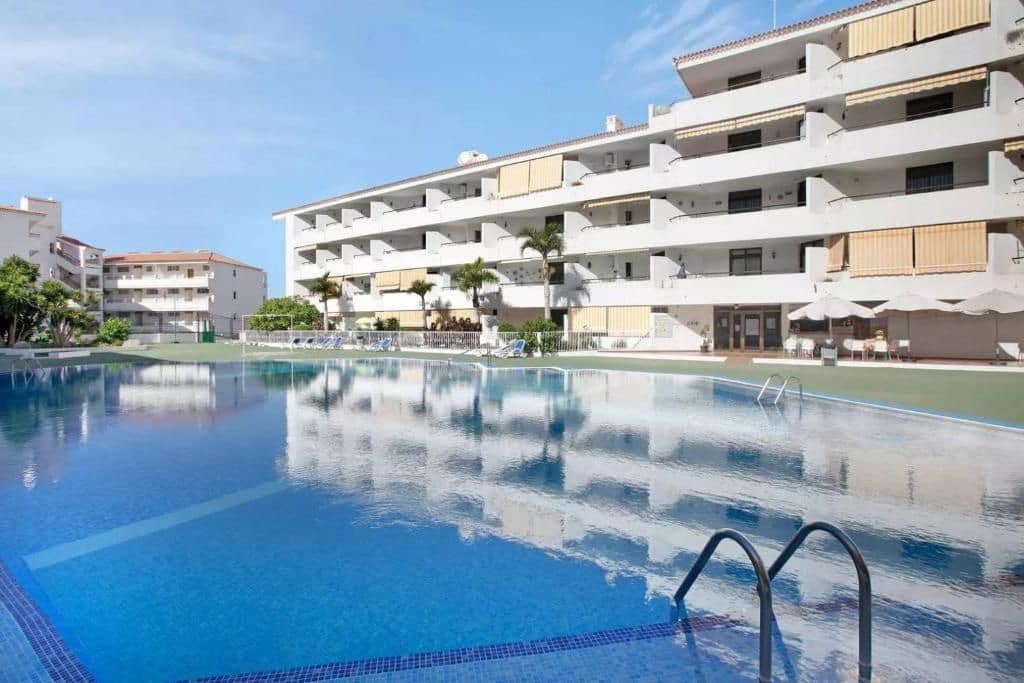 Apartamento en Los Cristianos en venta con piscina - 218.000 € (Ref: 9382332)
