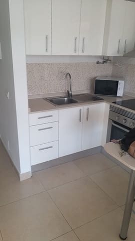 Apartamento en Los Cristianos, Arona en venta con piscina - 218.000 € (Ref: 9382332)