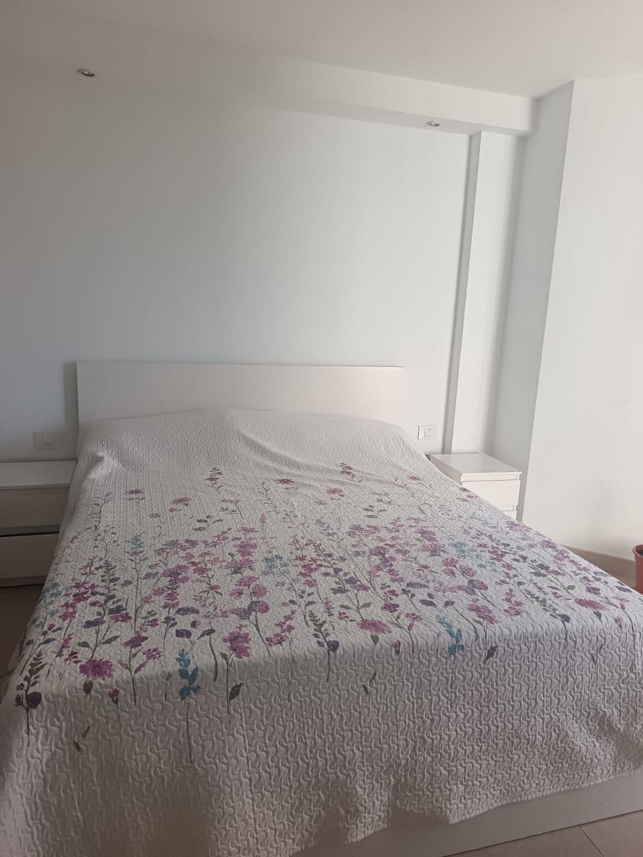 Apartment for sale in Los Cristianos with pool - € 218,000 (Ref: 9382332)