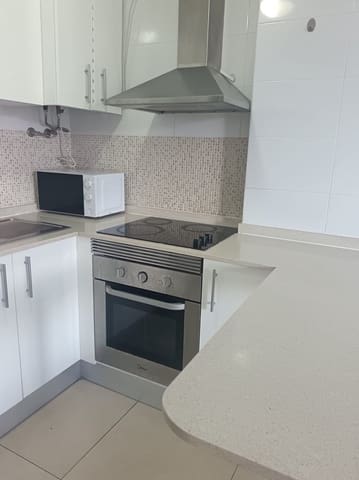 Appartement te koop in Los Cristianos, Arona met zwembad - € 218.000 (Ref: 9382332)