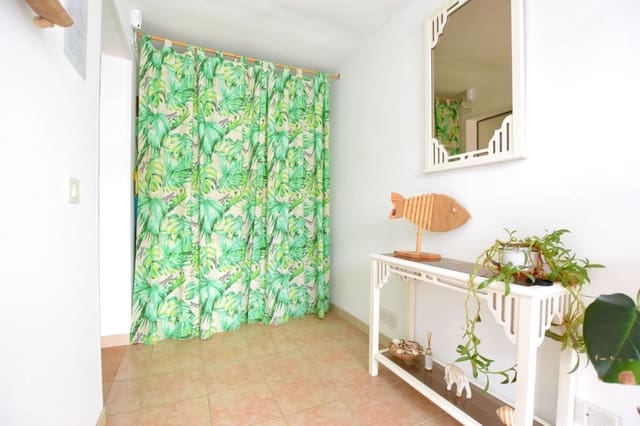 3 slaapkamer Huis te koop in Arico - € 240.000 (Ref: 9385110)