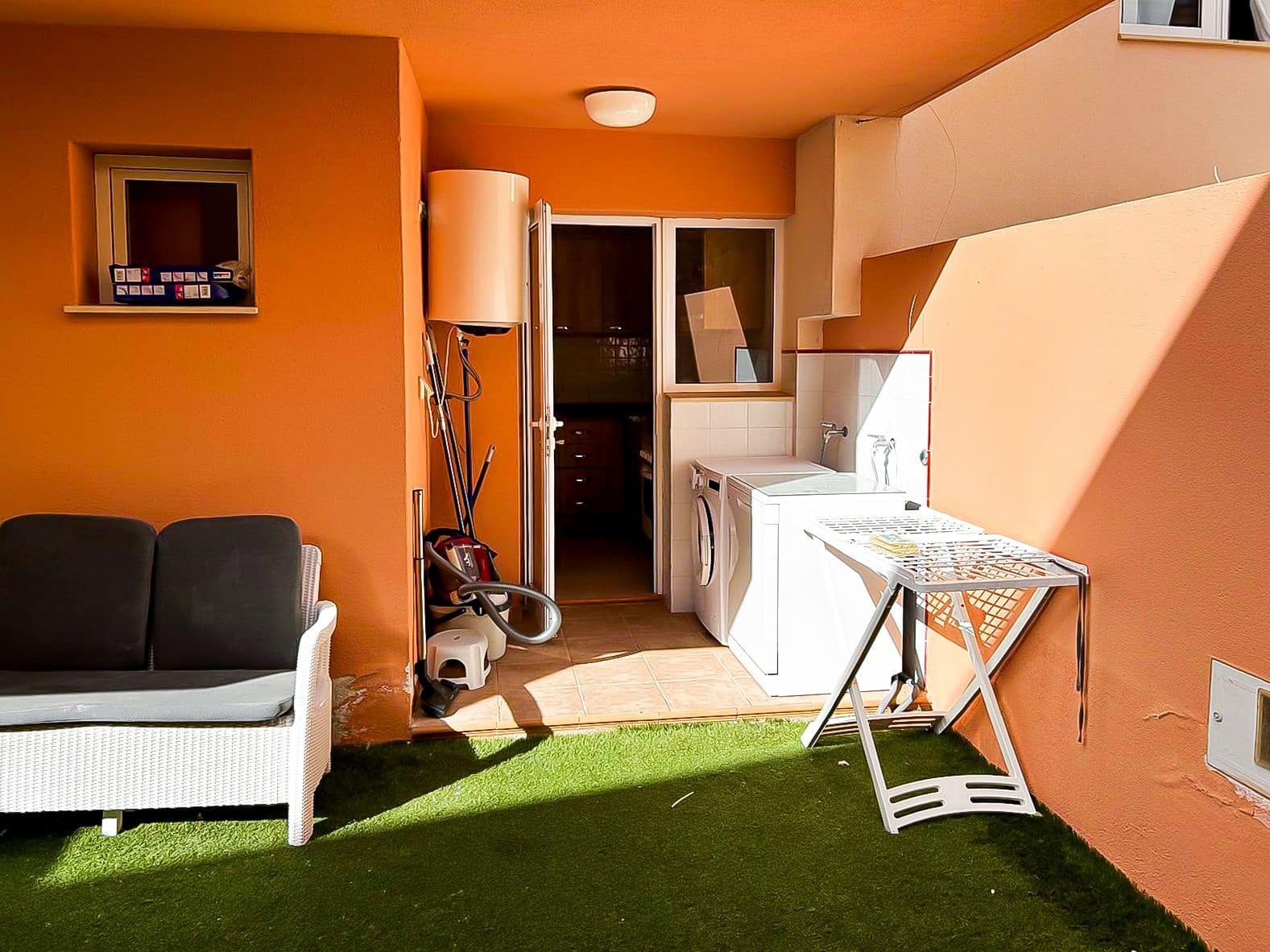 3 slaapkamer Halfvrijstaande villa te koop in El Madronal met garage - € 475.000 (Ref: 9395718)