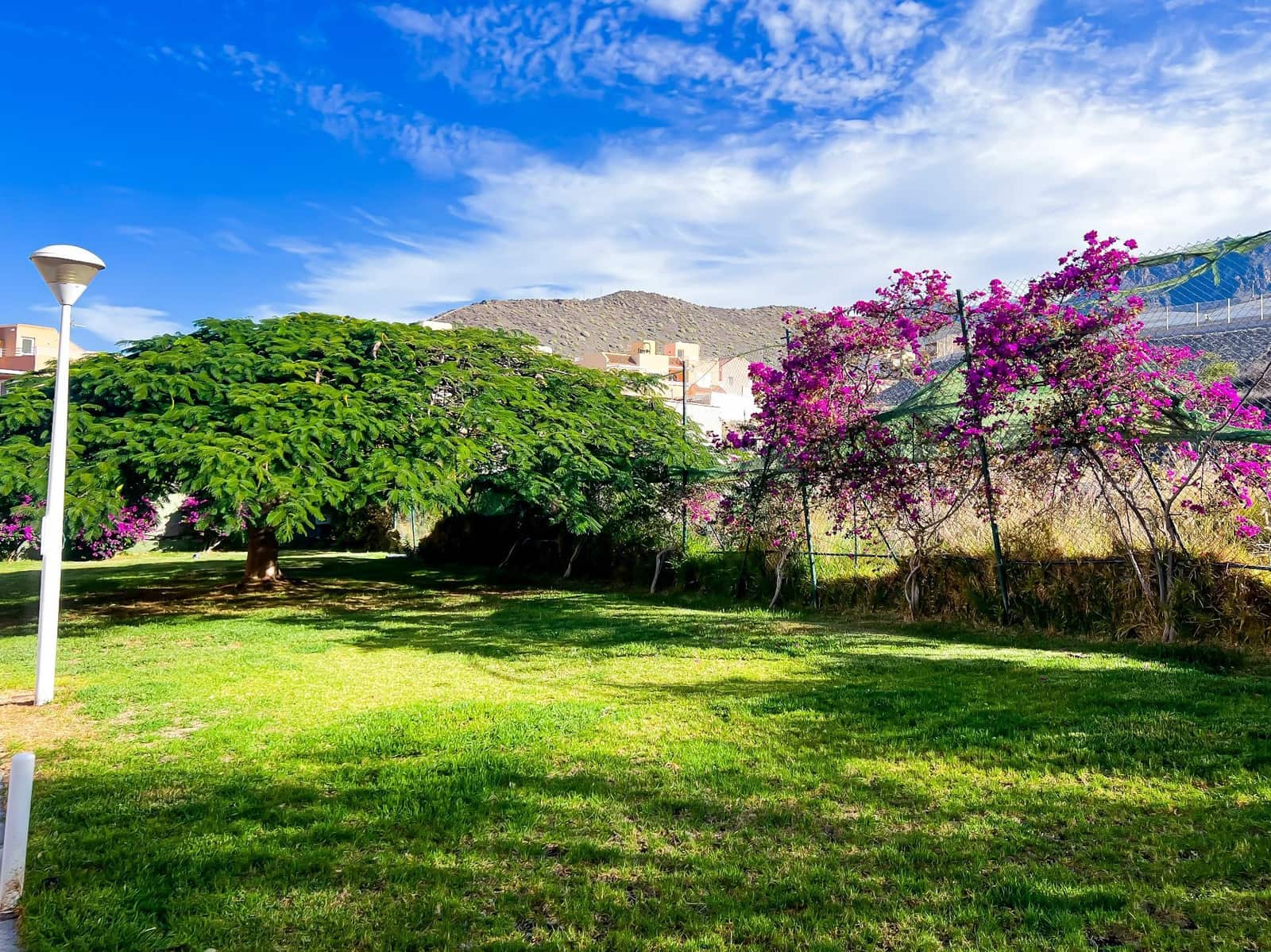 3 slaapkamer Halfvrijstaande villa te koop in El Madronal met garage - € 475.000 (Ref: 9395718)