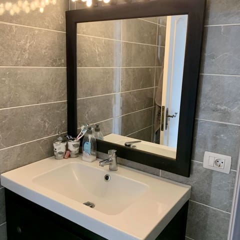 Apartamento en Los Cristianos, Arona en venta con piscina - 220.500 € (Ref: 9398185)