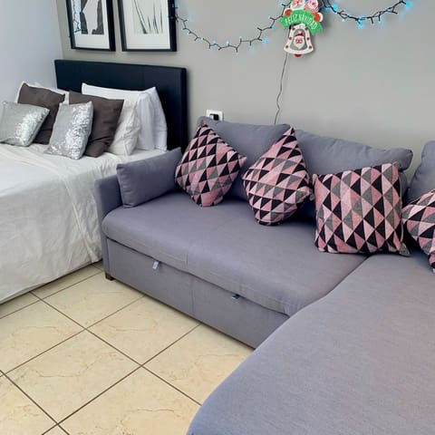 Apartamento en Los Cristianos, Arona en venta con piscina - 220.500 € (Ref: 9398185)