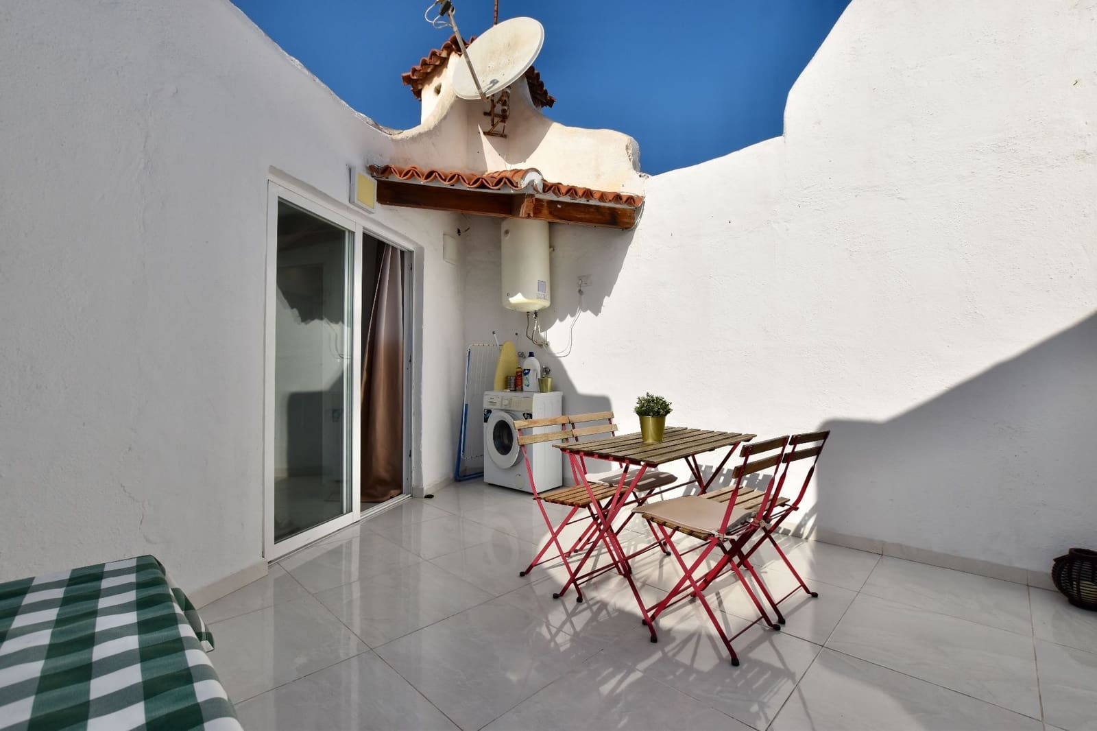 3 soveværelse Bungalow til salg i Costa Adeje med swimmingpool - € 450.000 (Ref: 9406220)