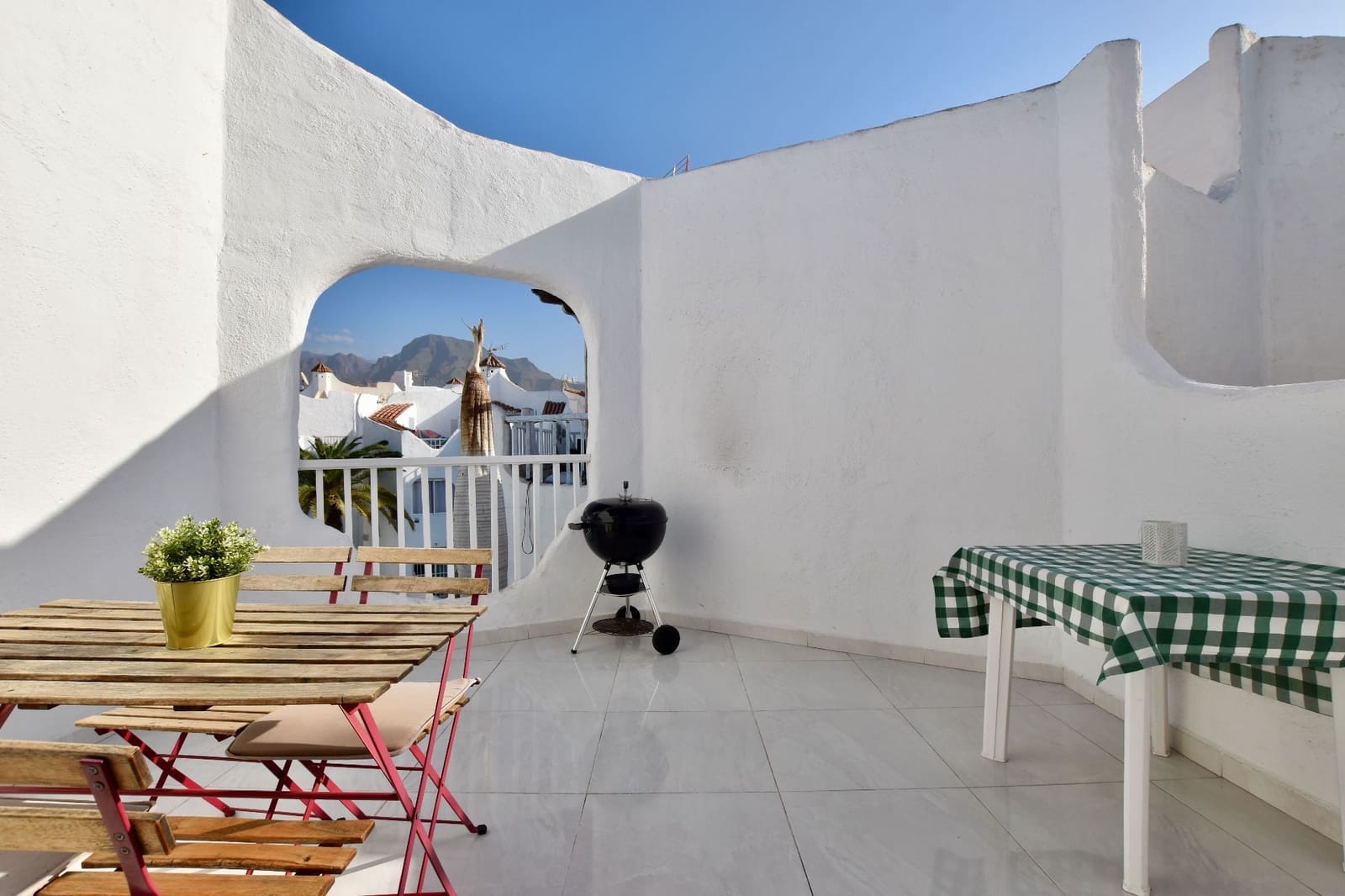 3 soveværelse Bungalow til salg i Costa Adeje med swimmingpool - € 450.000 (Ref: 9406220)