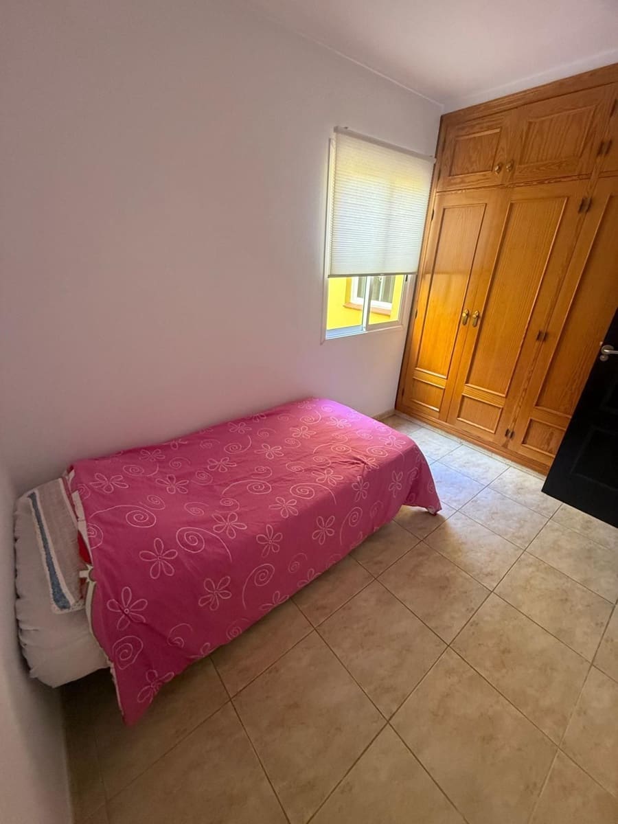 2 bedroom Apartment for sale in La Camella with garage - € 285,000 (Ref: 9413607)