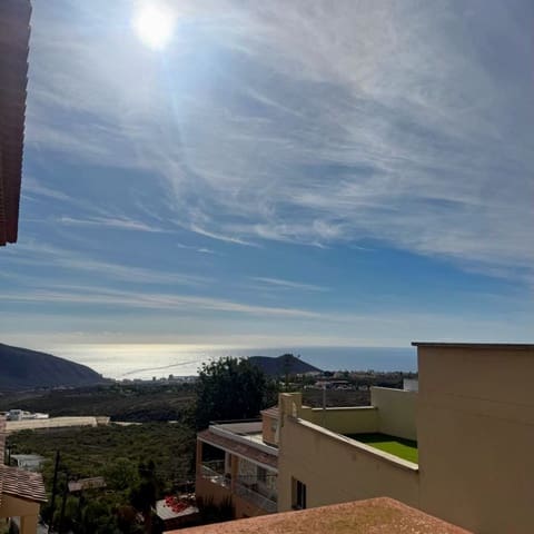 2 soveværelse Lejlighed til salg i La Camella, Arona med garage - € 285.000 (Ref: 9413607)