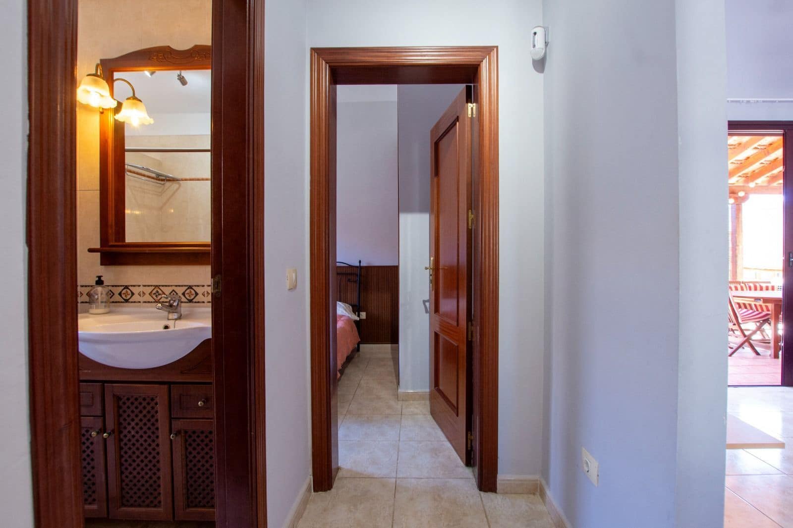 4 soverom Villa til salgs i Arona med svømmebasseng garasje - € 579 000 (Ref: 9421864)