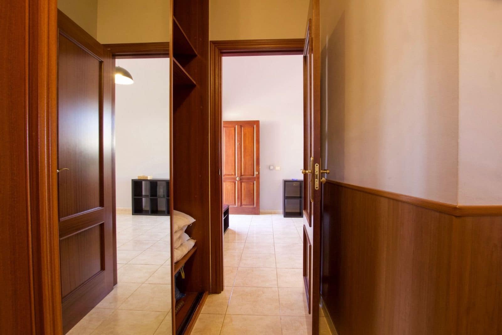 4 soverom Villa til salgs i Arona med svømmebasseng garasje - € 579 000 (Ref: 9421864)