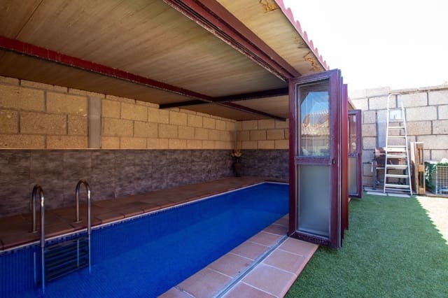 4 chambre Villa/Maison à vendre à Arona avec piscine garage - 579 000 € (Ref: 9421864)
