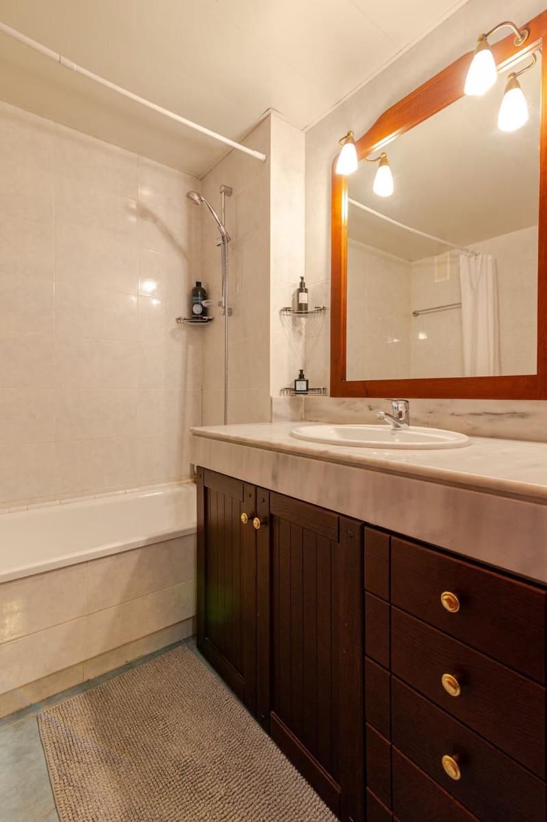 Apartamento de 1 habitación en Los Cristianos en venta con piscina garaje - 295.000 € (Ref: 9441257)