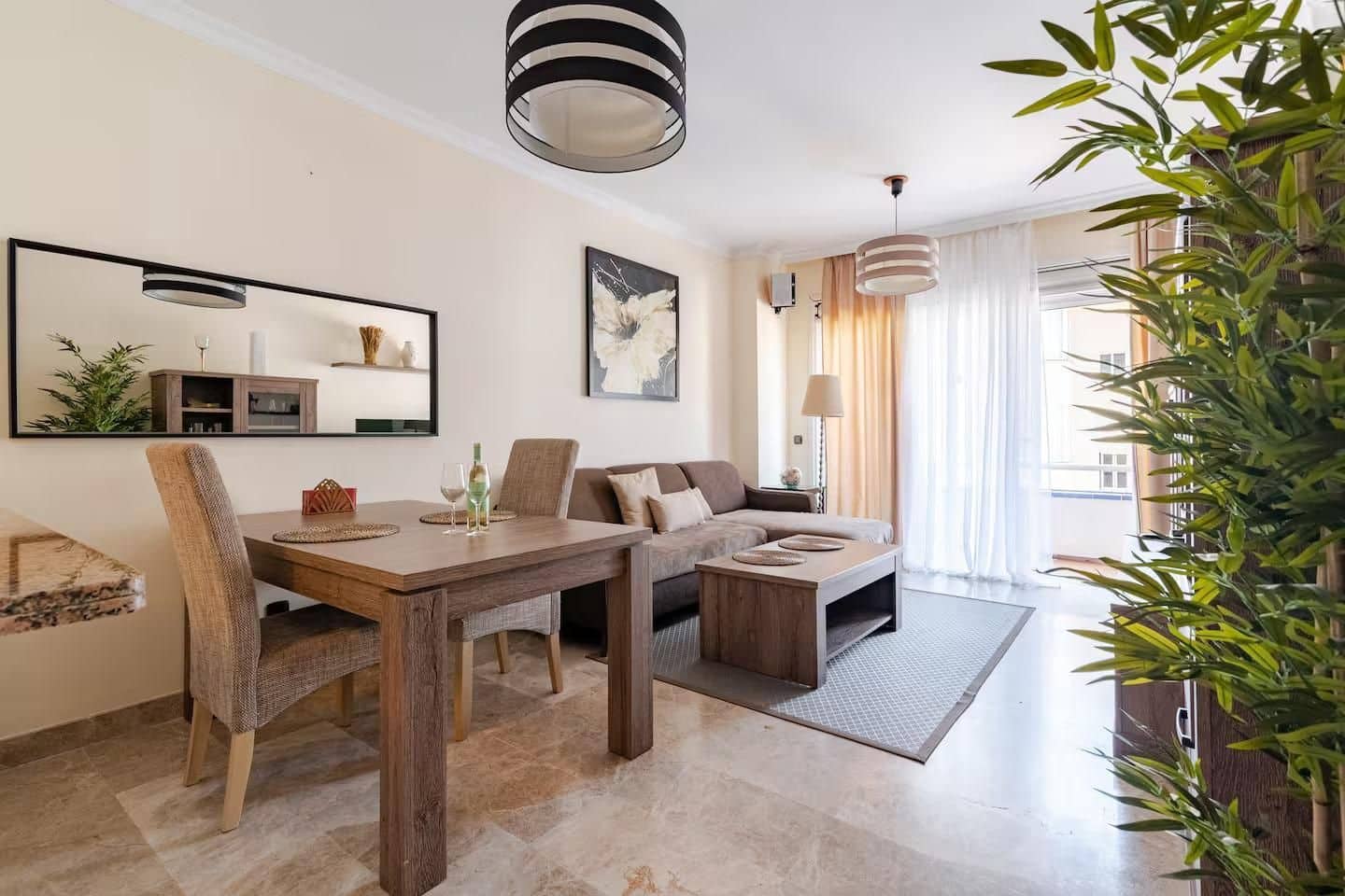 Apartamento de 1 habitación en Los Cristianos en venta con piscina garaje - 295.000 € (Ref: 9441257)