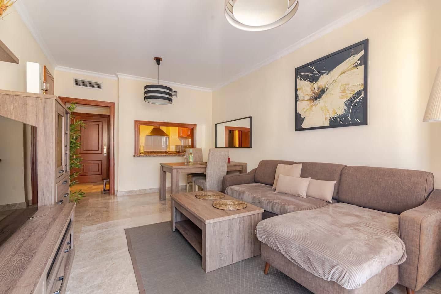 Apartamento de 1 habitación en Los Cristianos en venta con piscina garaje - 295.000 € (Ref: 9441257)