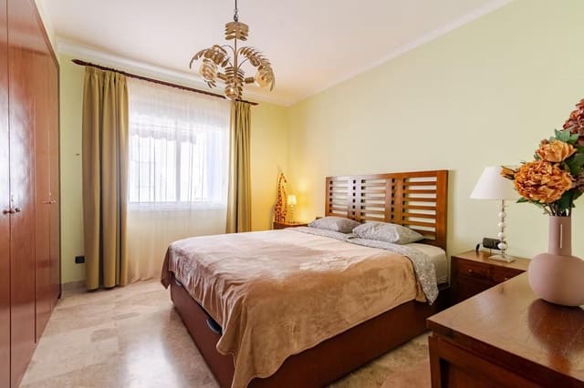 Apartamento de 1 habitación en Los Cristianos, Arona en venta con piscina garaje - 295.000 € (Ref: 9441257)