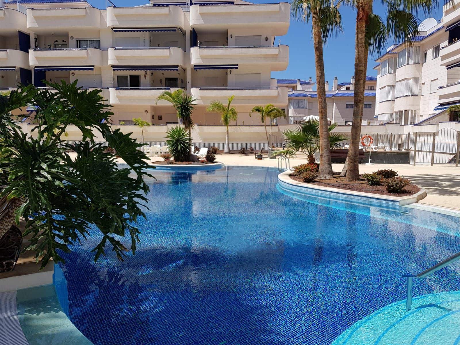 Apartamento de 1 habitación en Los Cristianos en venta con piscina garaje - 295.000 € (Ref: 9441257)