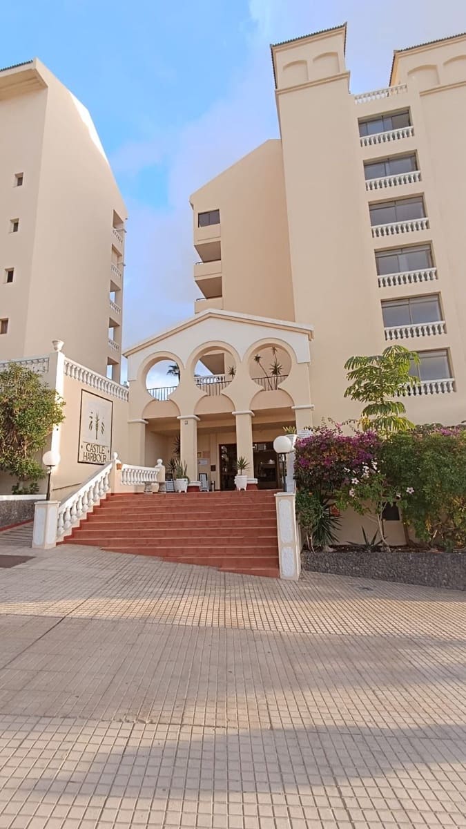 1 makuuhuone Huoneisto myytävänä paikassa Los Cristianos mukana uima-altaan 
autotalli - 290 000 € (Ref: 9445768)