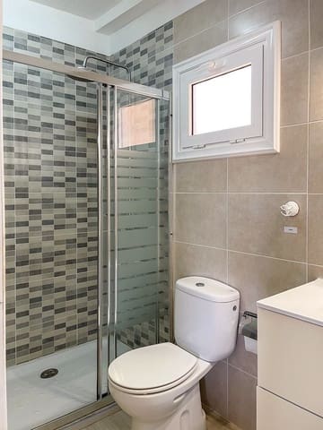 1 chambre Appartement à vendre à Los Cristianos, Arona avec piscine - 275 000 € (Ref: 9448604)