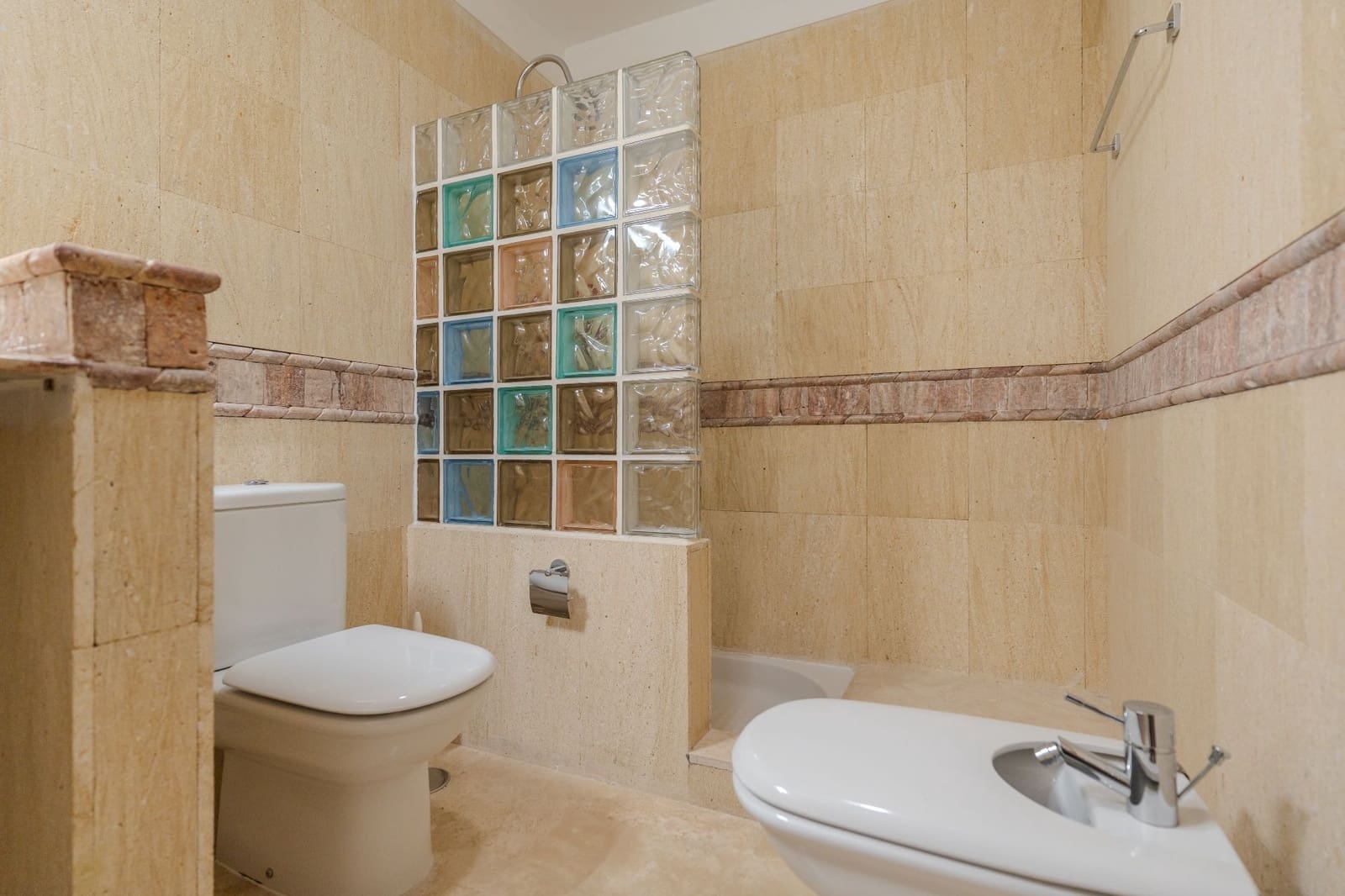 3 sovrum Semi-fristående Villa till salu i Playa del Duque med pool garage - 1 280 000 € (Ref: 9451622)