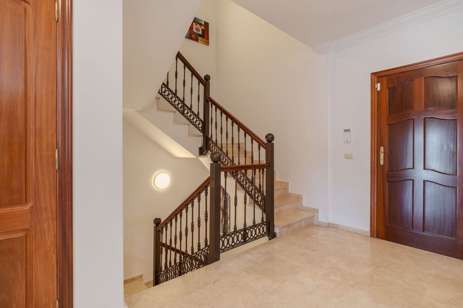 3 sovrum Semi-fristående Villa till salu i Playa del Duque med pool garage - 1 280 000 € (Ref: 9451622)