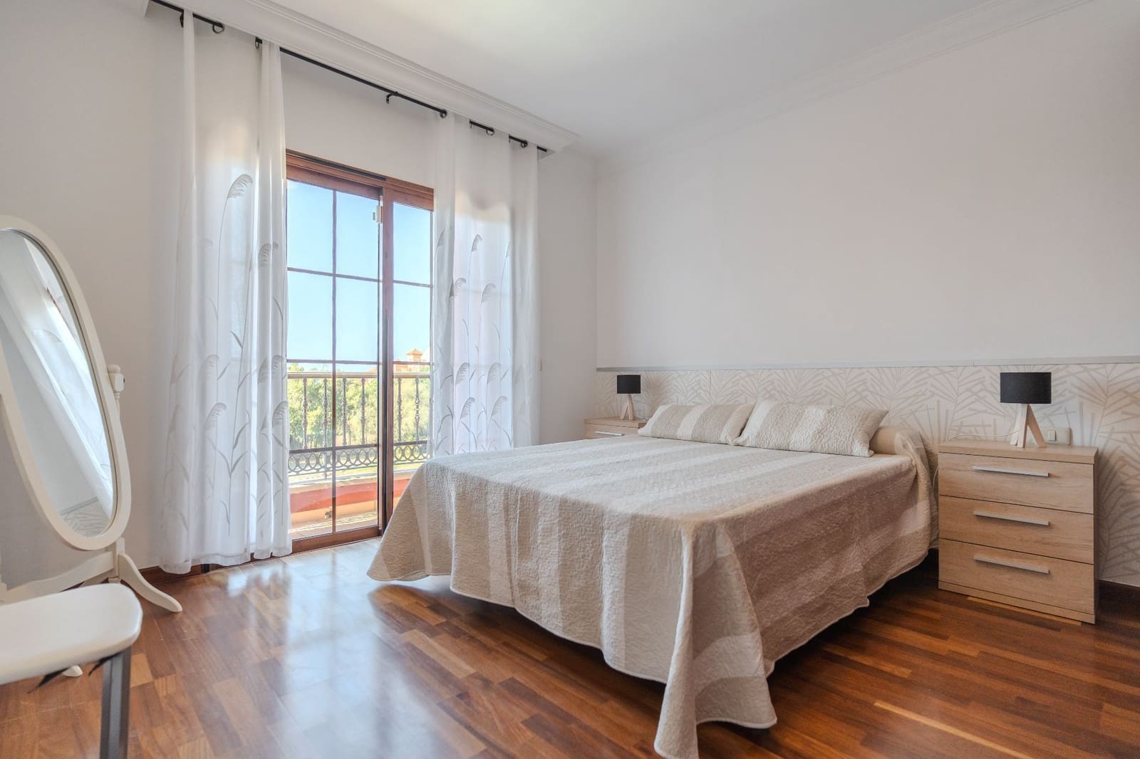 3 sovrum Semi-fristående Villa till salu i Playa del Duque med pool garage - 1 280 000 € (Ref: 9451622)