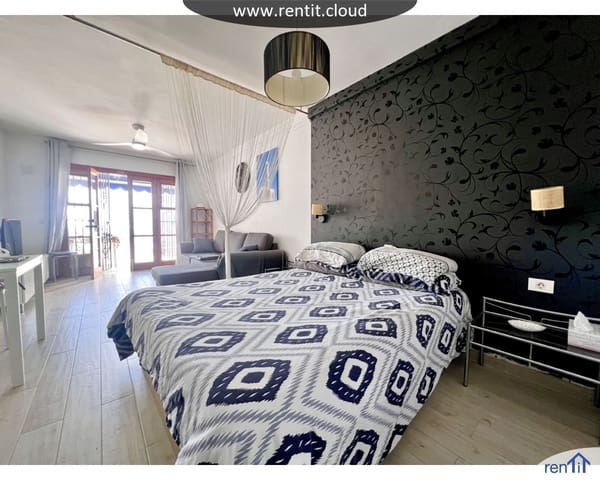 Appartement te koop in Los Cristianos, Arona met zwembad - € 199.000 (Ref: 9465172)