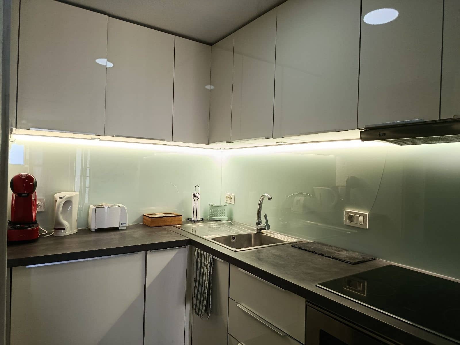 Apartamento en Los Cristianos en venta con piscina - 199.000 € (Ref: 9465172)