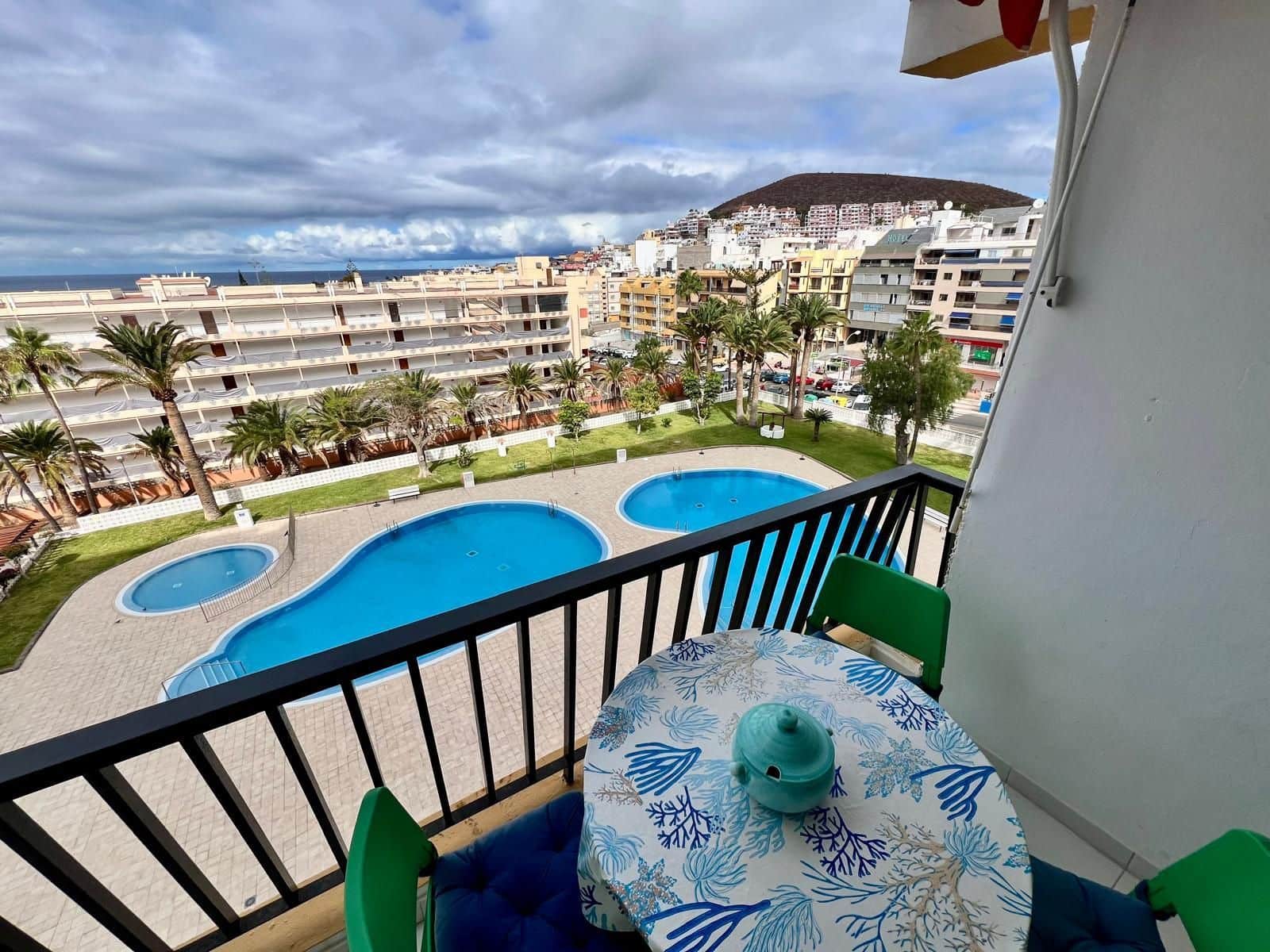 2 chambre Appartement à vendre à Los Cristianos avec piscine garage - 460 000 € (Ref: 9465173)