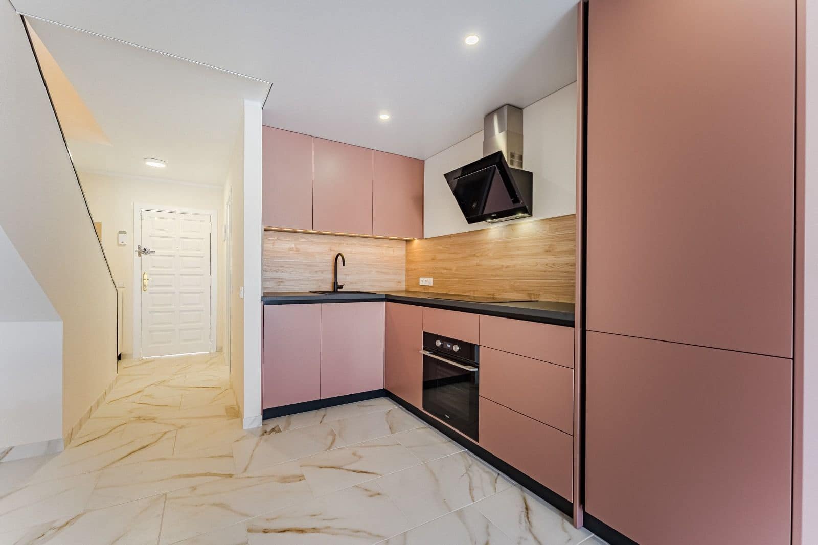 Apartamento de 2 habitaciones en Costa del Silencio en venta con piscina garaje - 325.000 € (Ref: 9465174)