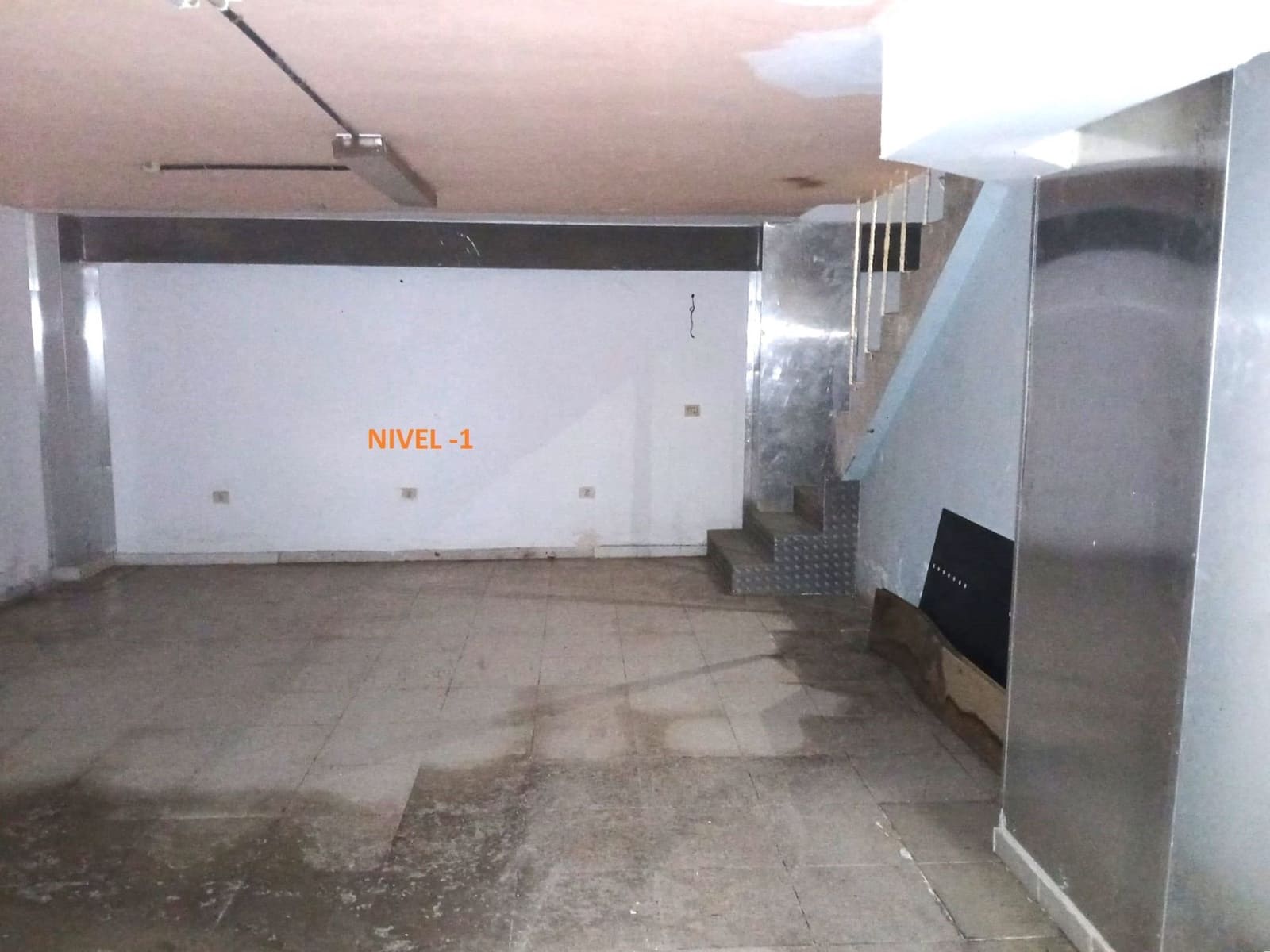 Commercieel te koop in Los Cristianos - € 340.000 (Ref: 9494280)