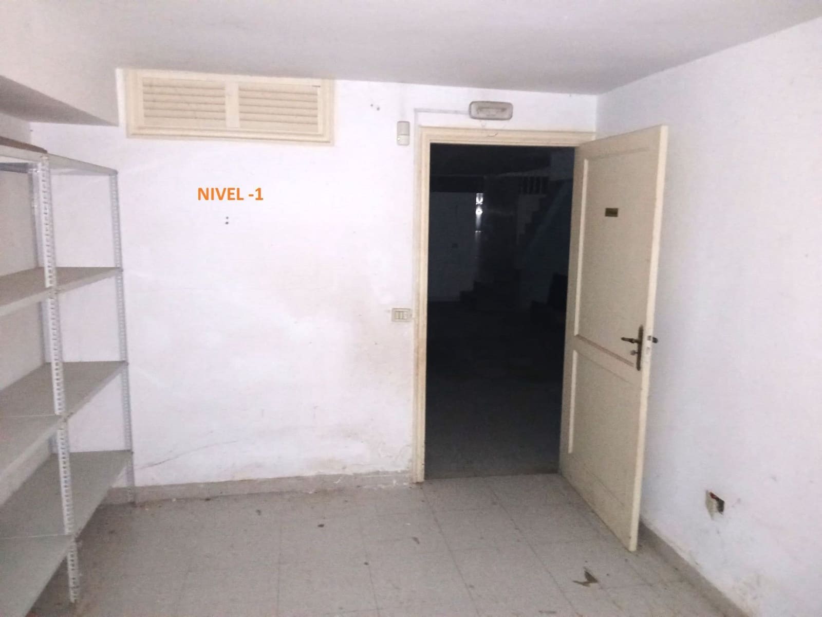 Commercieel te koop in Los Cristianos - € 340.000 (Ref: 9494280)